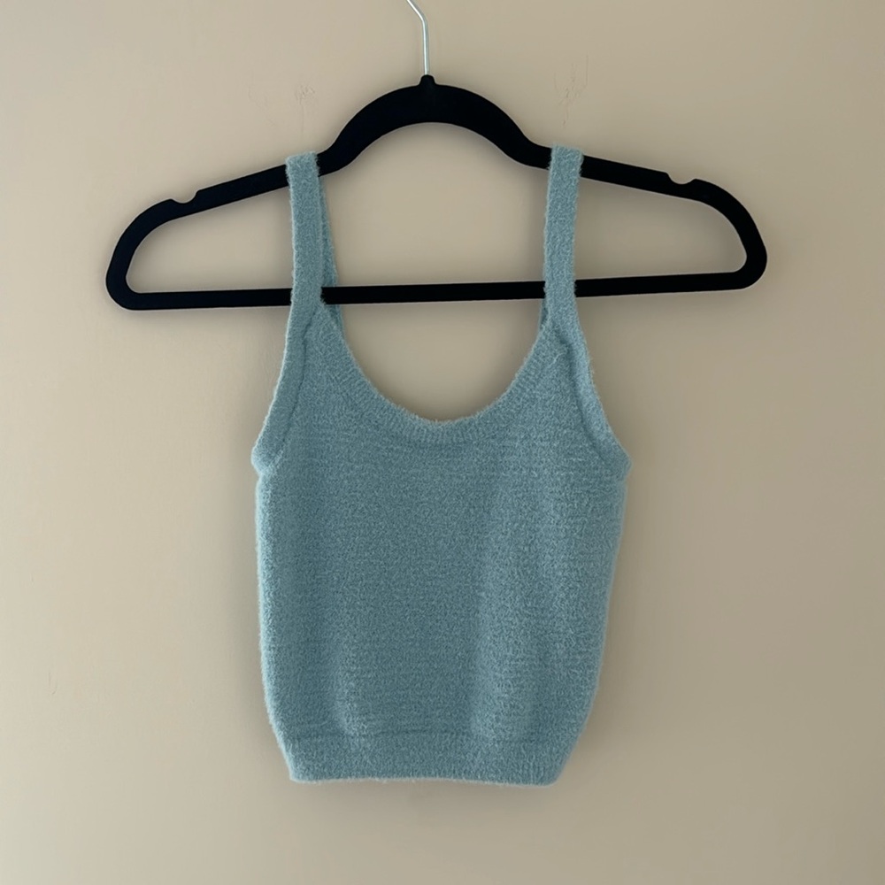 Aritzia fuzzy baby blue tank top